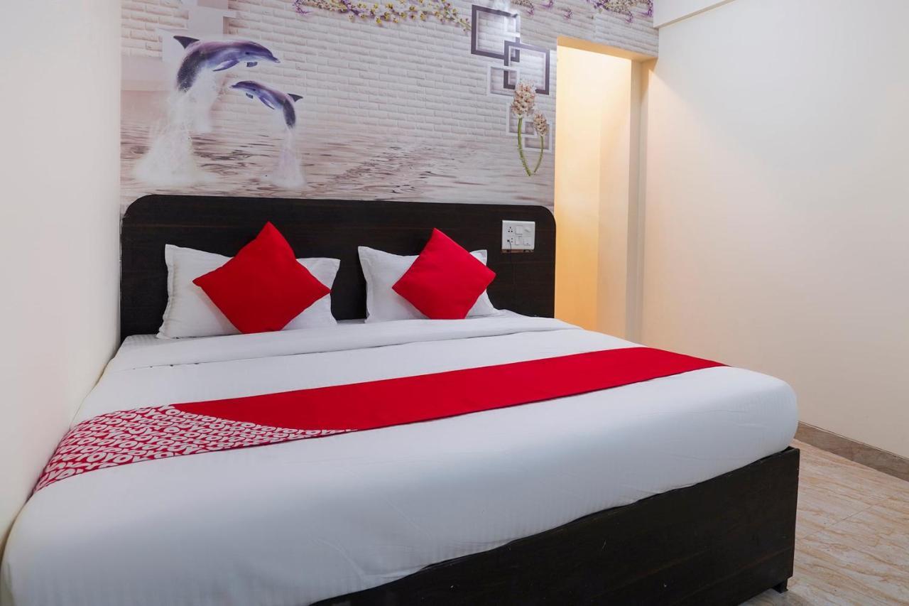 Oyo Flagship 68474 Hotel Viraj ปูเน่ ภายนอก รูปภาพ